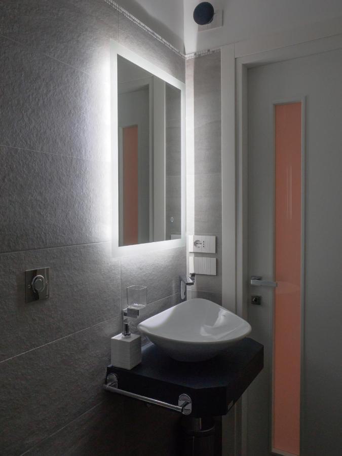 Plebiscito Home Holidays Napoli Bagian luar foto
